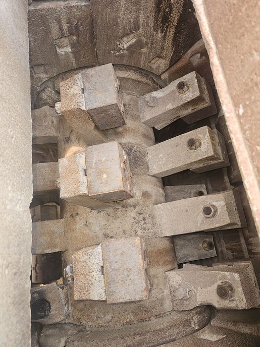 Роторный дробилка