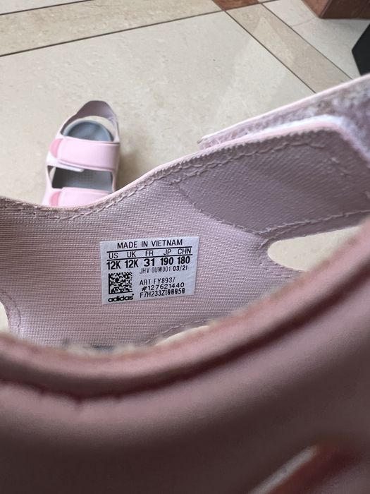 Сандали adidas 31 резмер (EU)