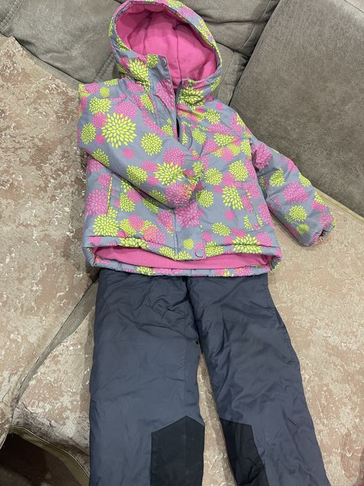 Продам детский демисезоный комбинезон на девочку