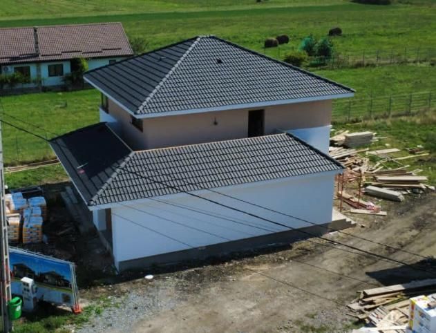 Case jucu de vănzare