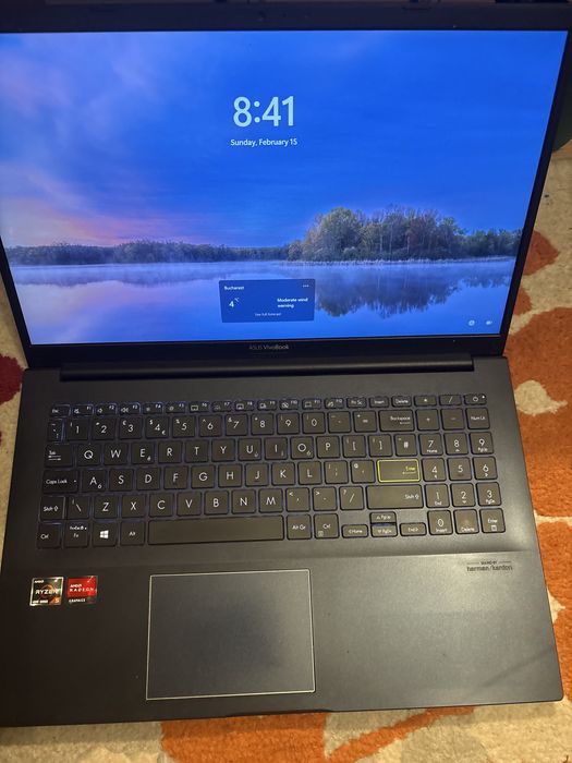Asus Vivobook Laptop