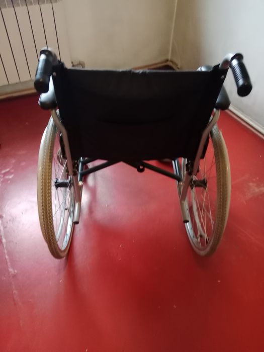 Продаётся инвалидная коляска