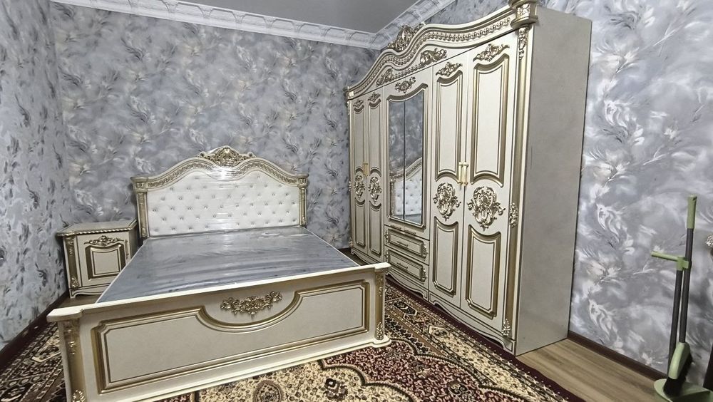 Мебель спальный гарнитур