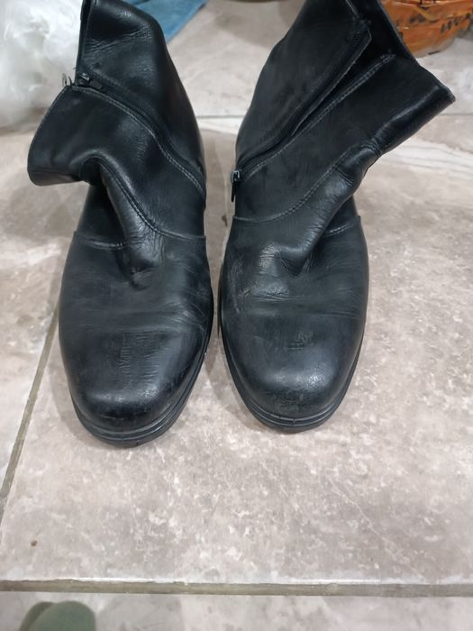 Қыстық аяқ киім сатамын