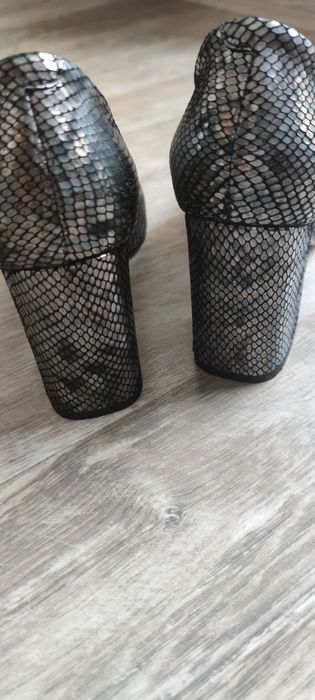 Официални обувки SoloFemme