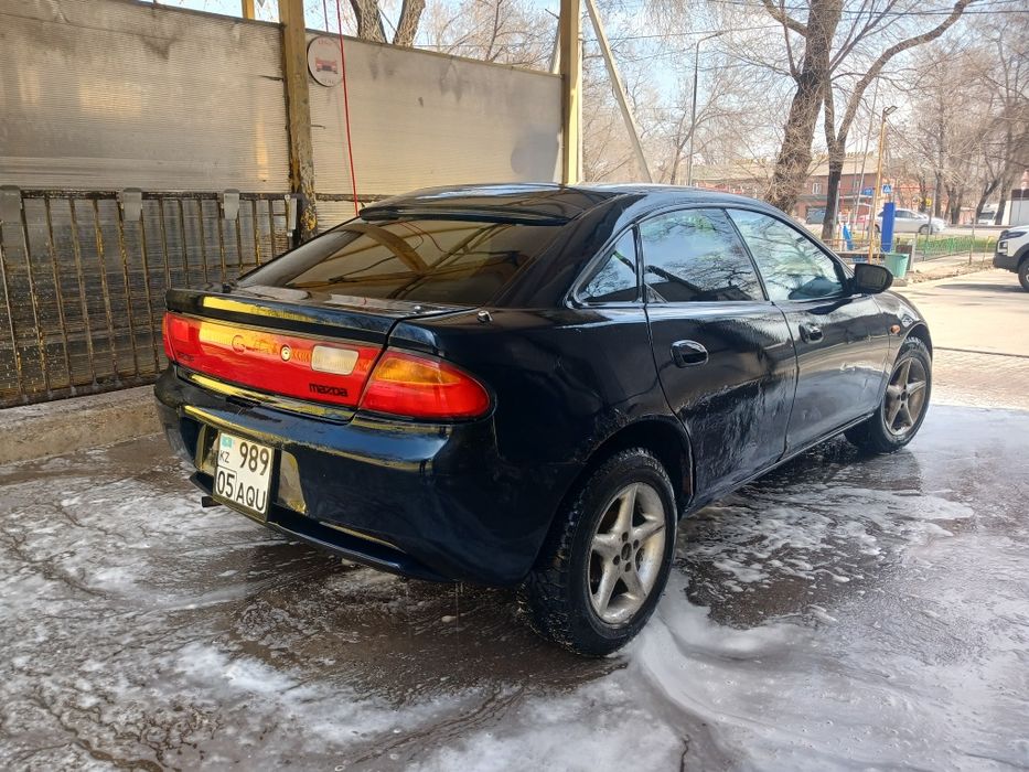 Мазда 323 ва ...