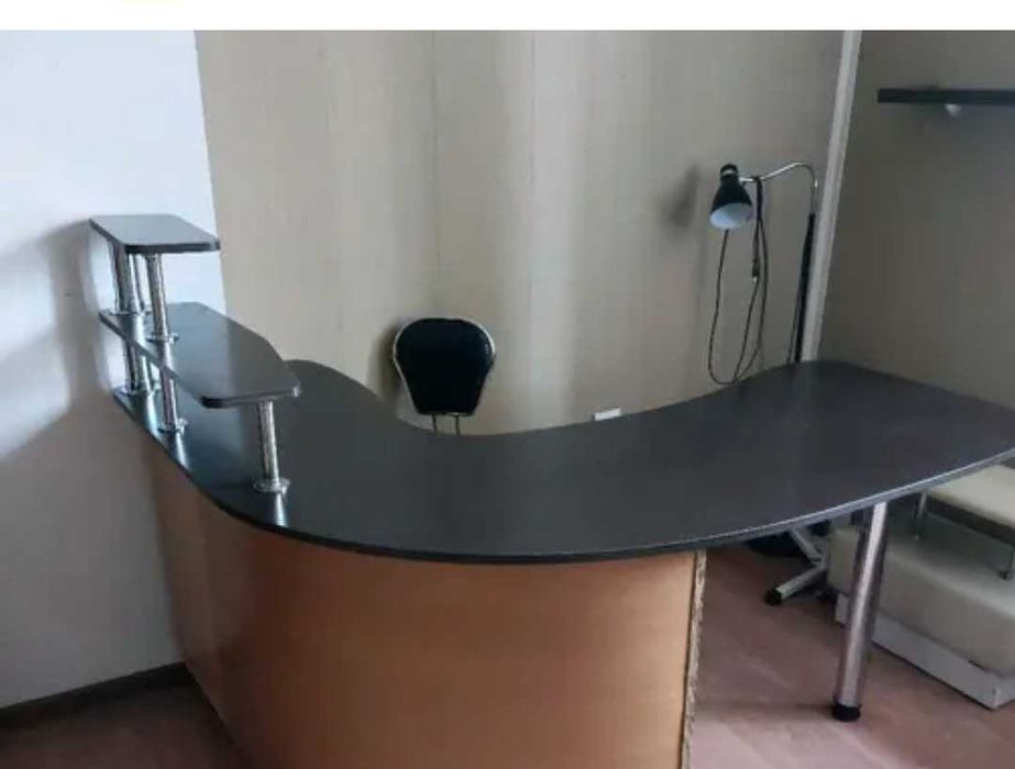 Продам столы для маникюра