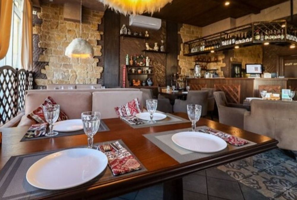 Кафе с летником сдам