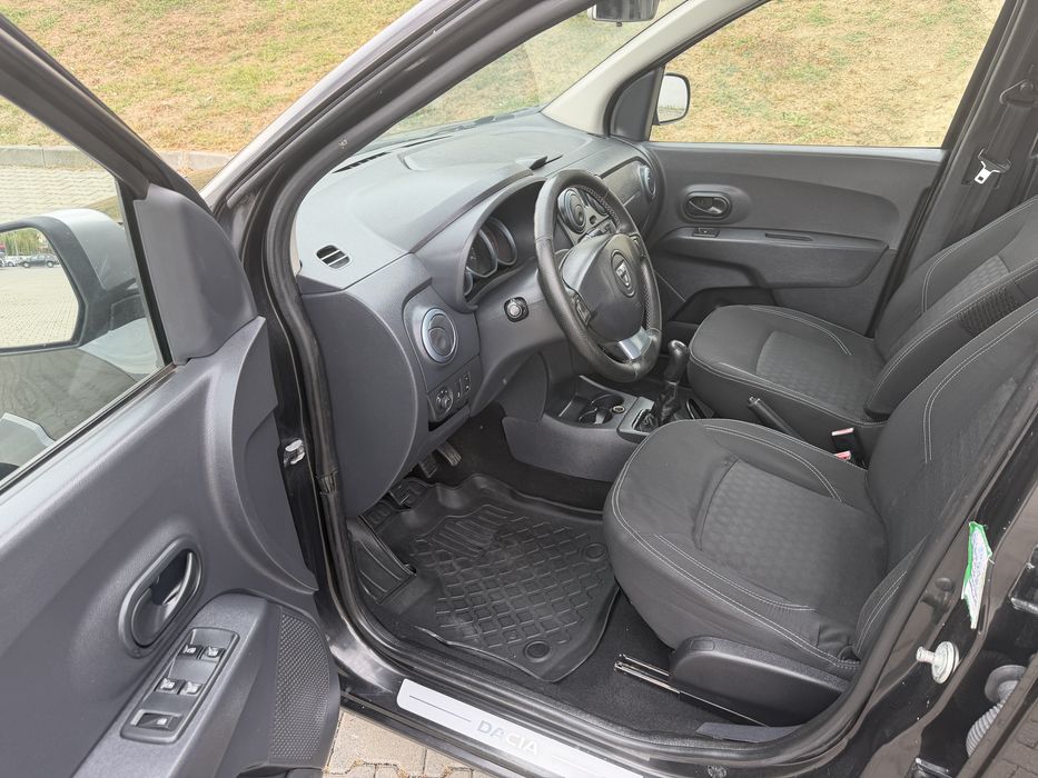 DACIA LODGY STEPWAY – 2016 – 7 locuri– navigatie– ac