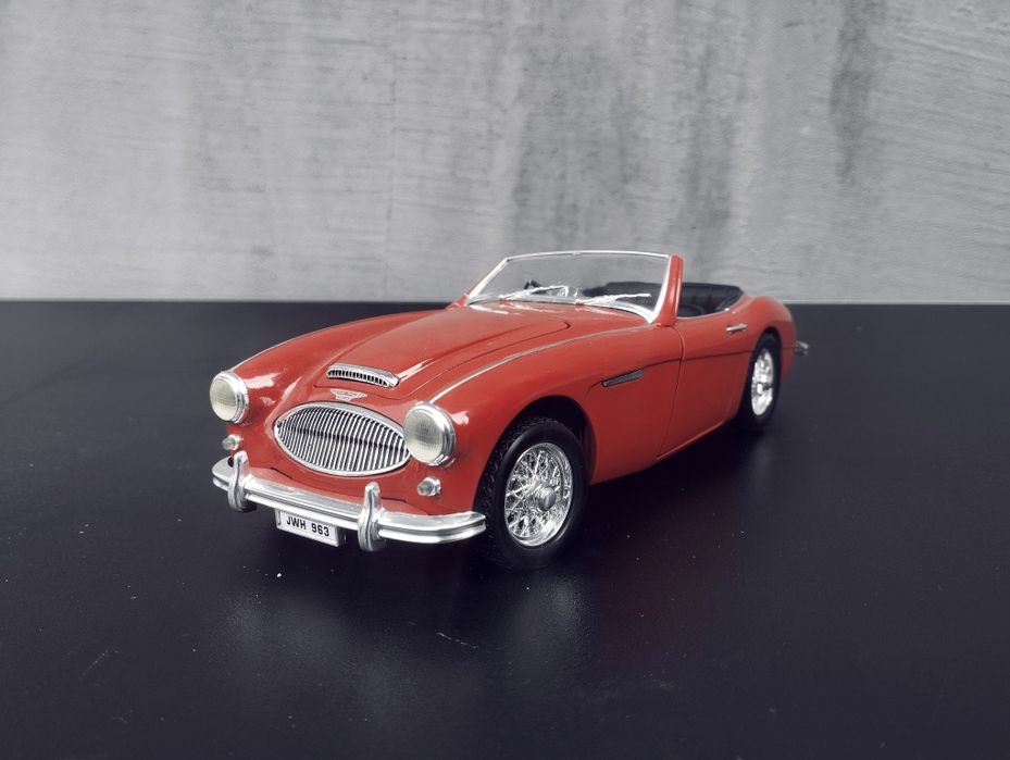 Колекционерска метална количка Austin-Healey 3000 Mark II 1:18
