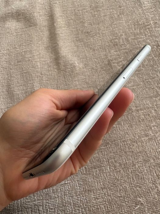 iPhone SE 2 използван
