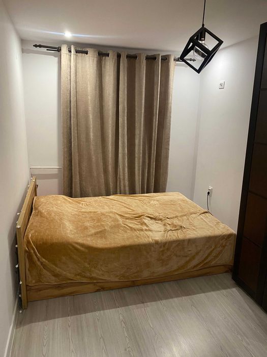 Închiriez apartament cu o cameră