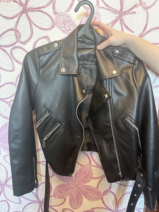 Продам детские вещи.