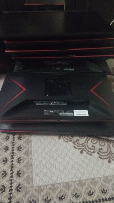 Продам почти даром мониторы