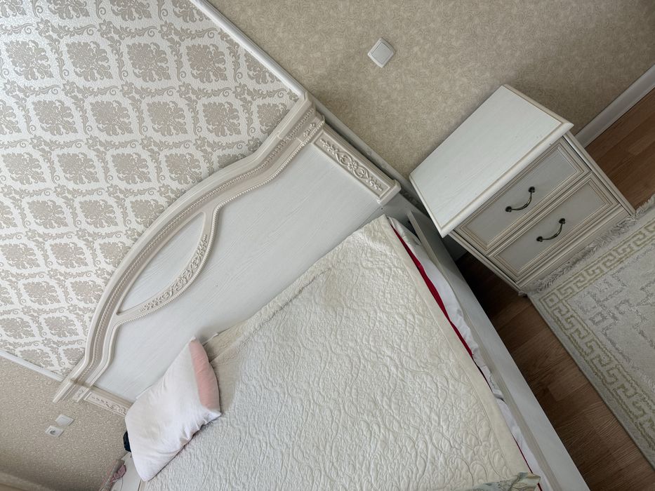 Спальний гарнитур кровать