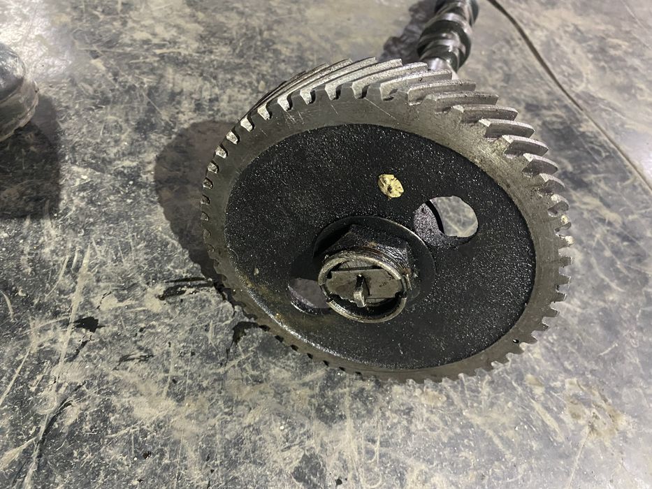 Продам распредвал на ЗИЛ (новый, оригинал).