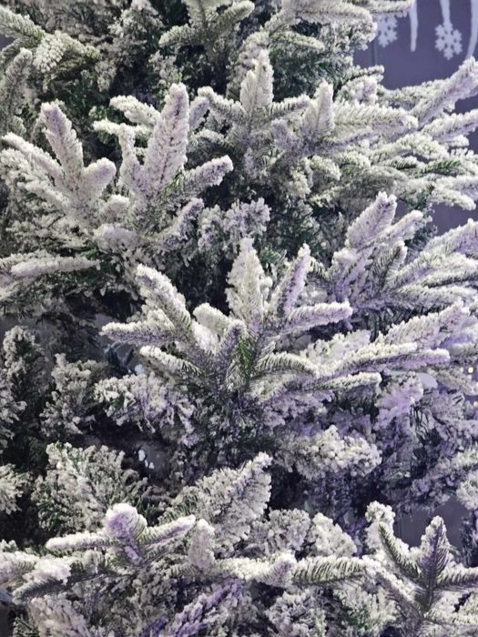 Изкуствена елха K r i n g Melbourne,  Цялата заснежена с метална стойк