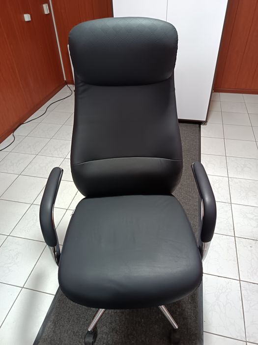 Продам офисное кресло