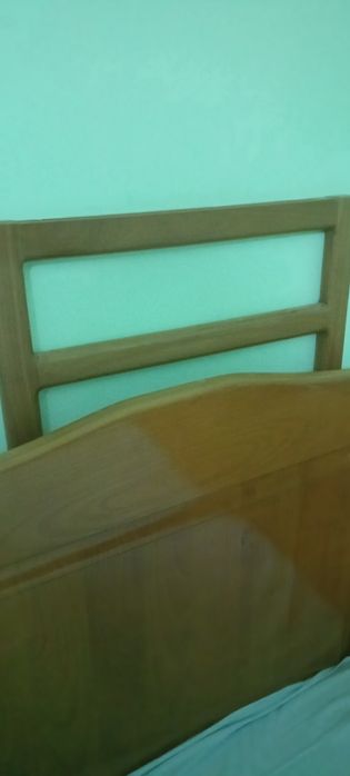 Уникално легло от дива череша