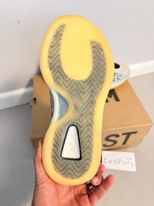 Adidas Yeezy QNTM Sea Teal