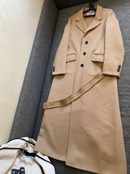 Prada пальто оригинал