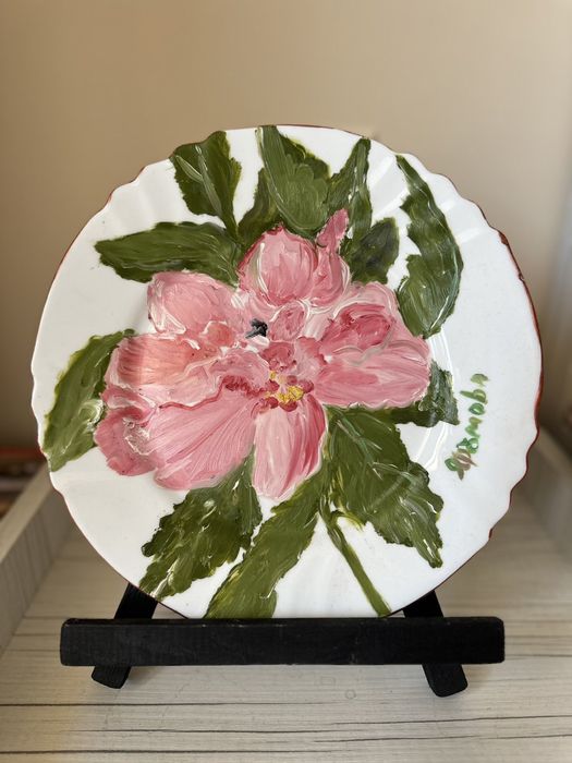 Ръчно рисувани чиний