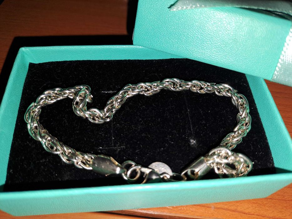 Дамска сребърна гривна 925