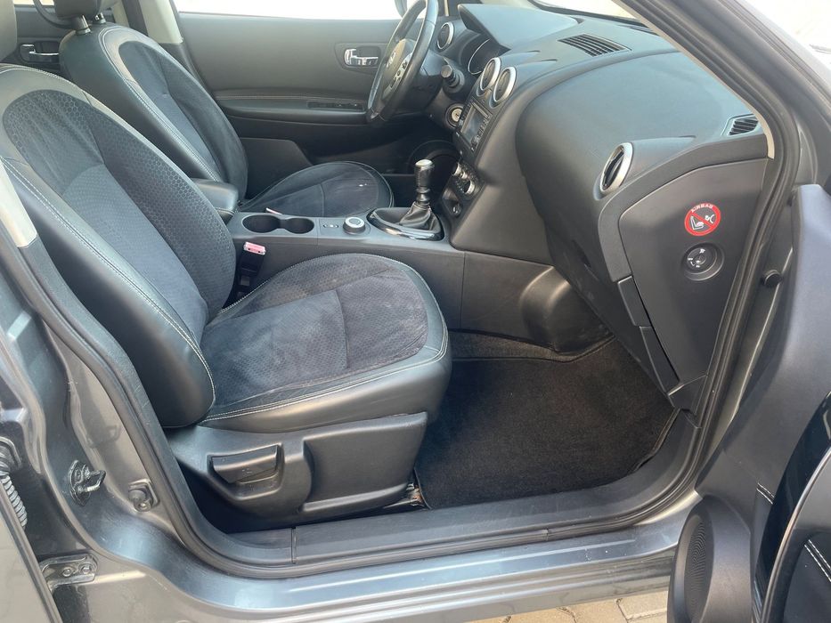 Nissan Qashqai NISSAN QASHQAI 4x4 cu 7 locuri