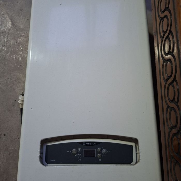 Двухконтурный котёл Ariston