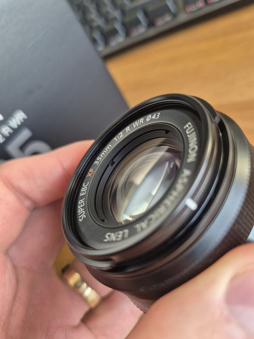 Obiectiv Fujifilm XF 35mm F2 WR