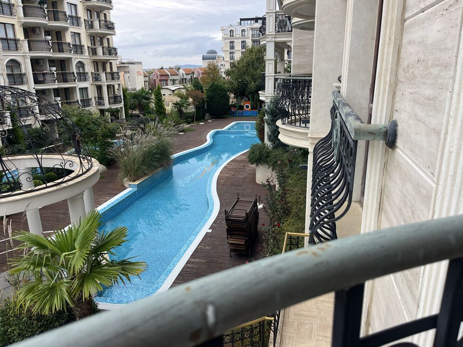 Продава се Двустаен апартамент в Свети Влас - 62 кв.м за 2420 €/кв.м - Снимка #2