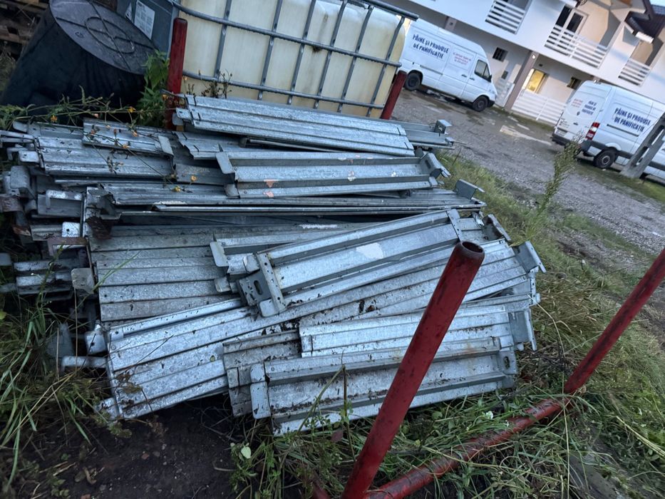 Schela metalica - Italia