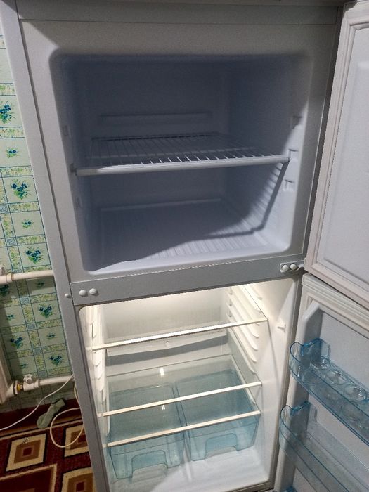 Холодильник  бирюса