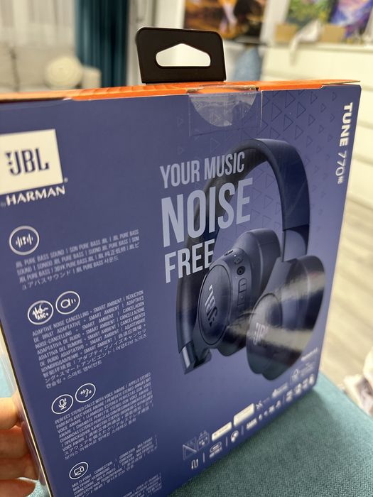 Casti JBL Tune 770 NC