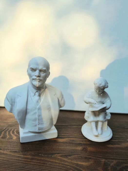 Статуэтки Ленина