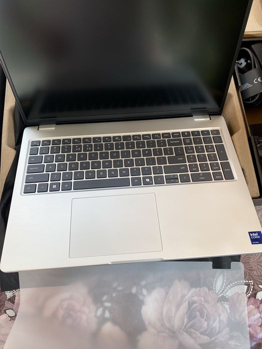 Продавам Dell Pro 16 Plus PB16250 – чисто нов