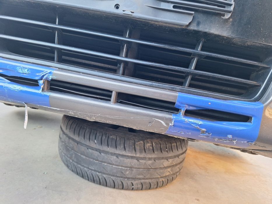 Предна броня с парктроници Ford Focus  / Форд Фокус 2013г.