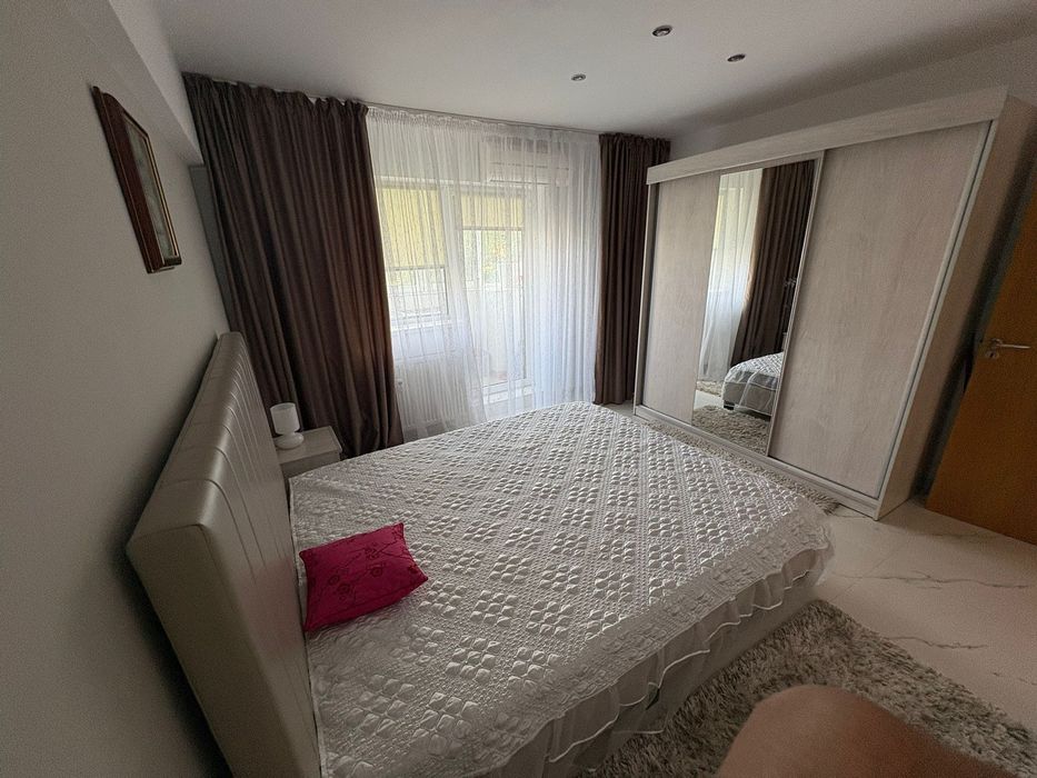 Închiriez apart bd Unirii Fântâni 3 camere ,sunt proprietar