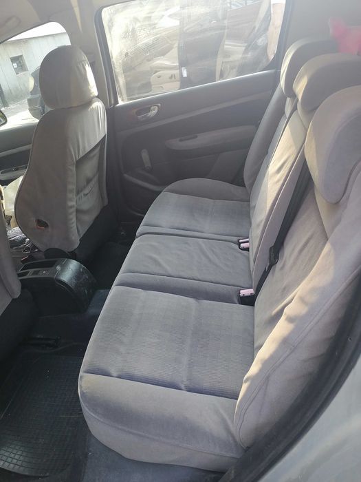 Продавам Пежо 307 HDI с всички документи в движение.