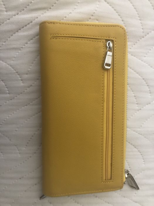Ново портмоне Rossi 30€