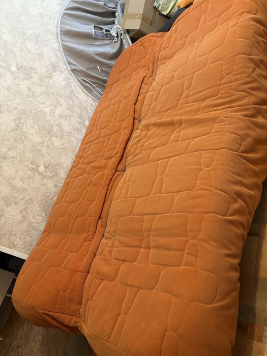 Продам Диван Кля кля