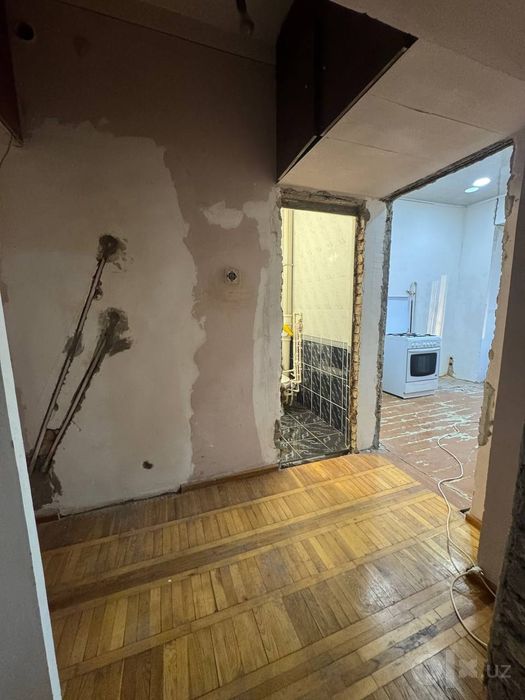 Срочно продаётся 1 ком Минор метро