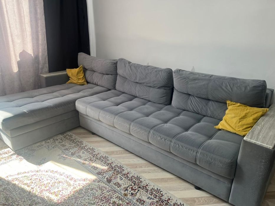 Диван угловой, в хорошем состоянии