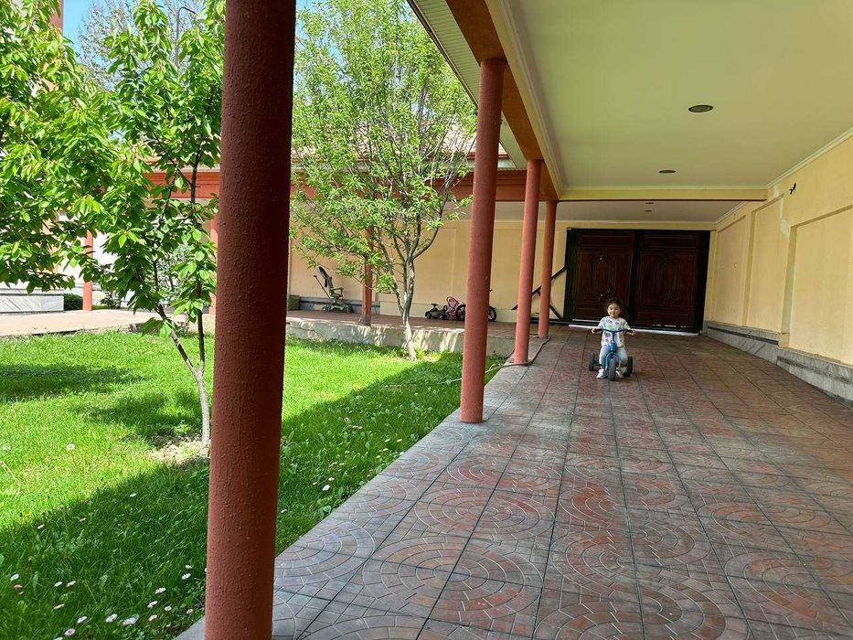 МирзоУлугбек Ойимариқда  6.8 сотиқли  икки этажли  Участка сотила