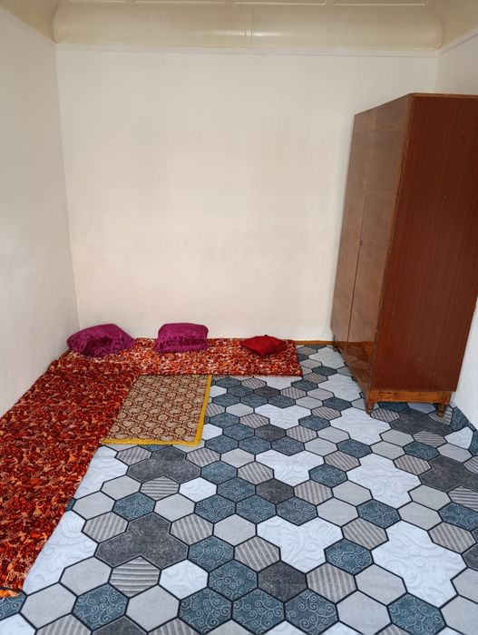 Продается дом 4,6 соток .г.Бухара,Старый город.