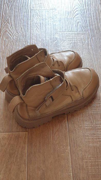 Девочковые ботинки весенние