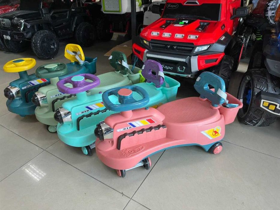 Детские машинки толокары.
