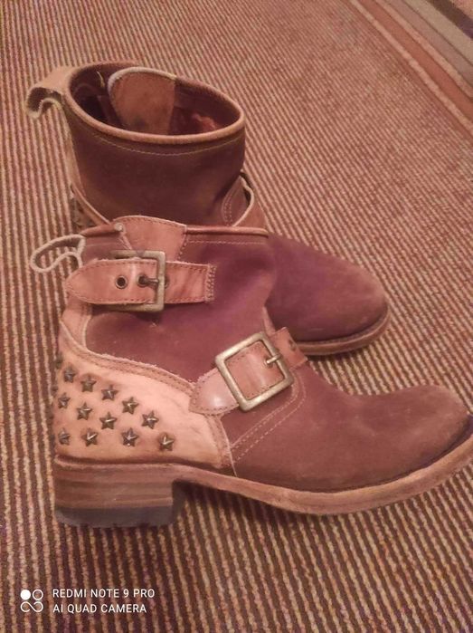 Дамски стилни боти