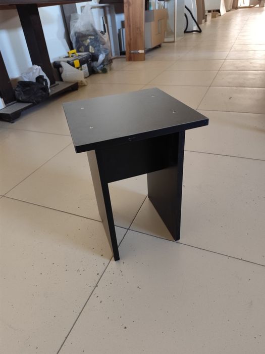 Готовые табуретки по 2500 тг.