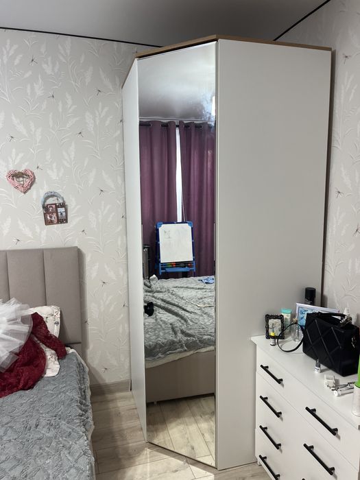 Продам угловой шкаф